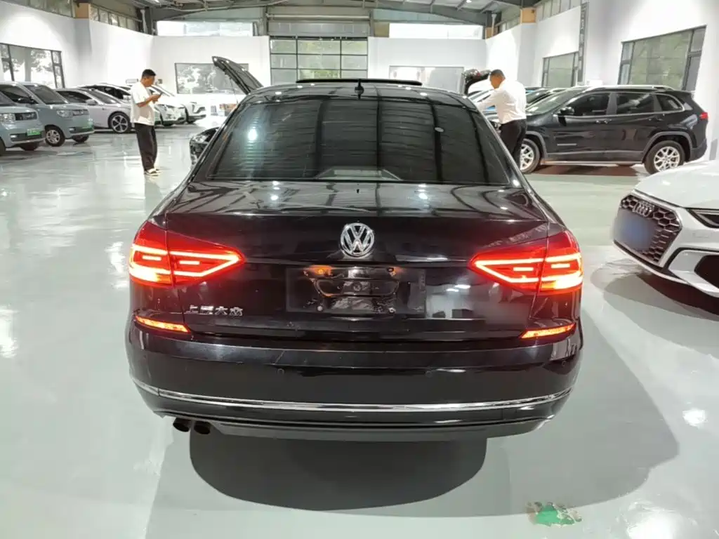 Volkswagen Passat — миниатюра 6