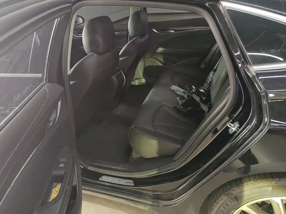 Buick LaCrosse — миниатюра 11