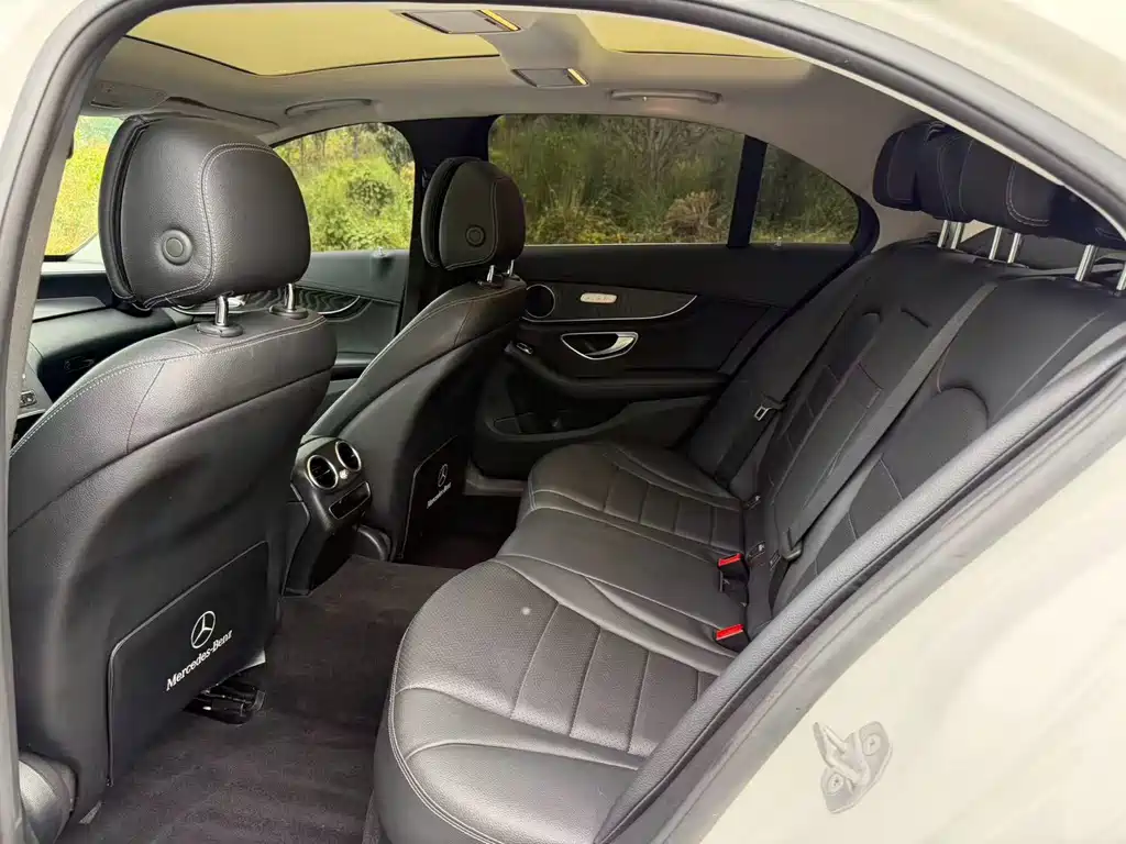 Mercedes-Benz C-Class — миниатюра 29