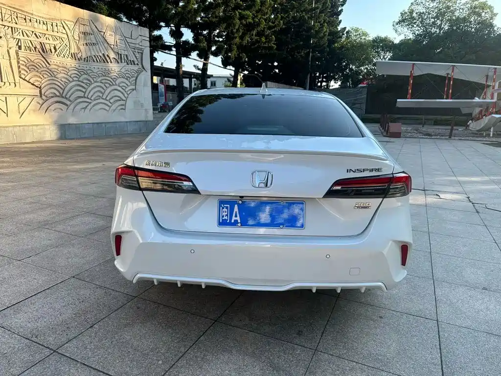 Honda Inspire — миниатюра 8