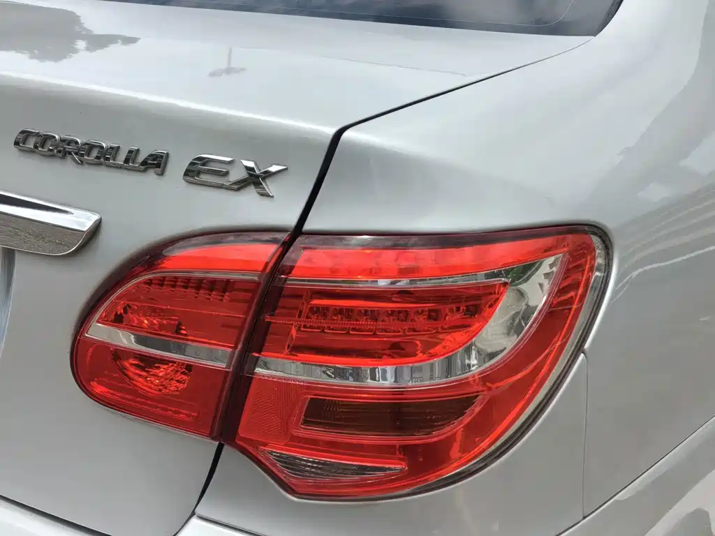 Toyota Corolla — миниатюра 11