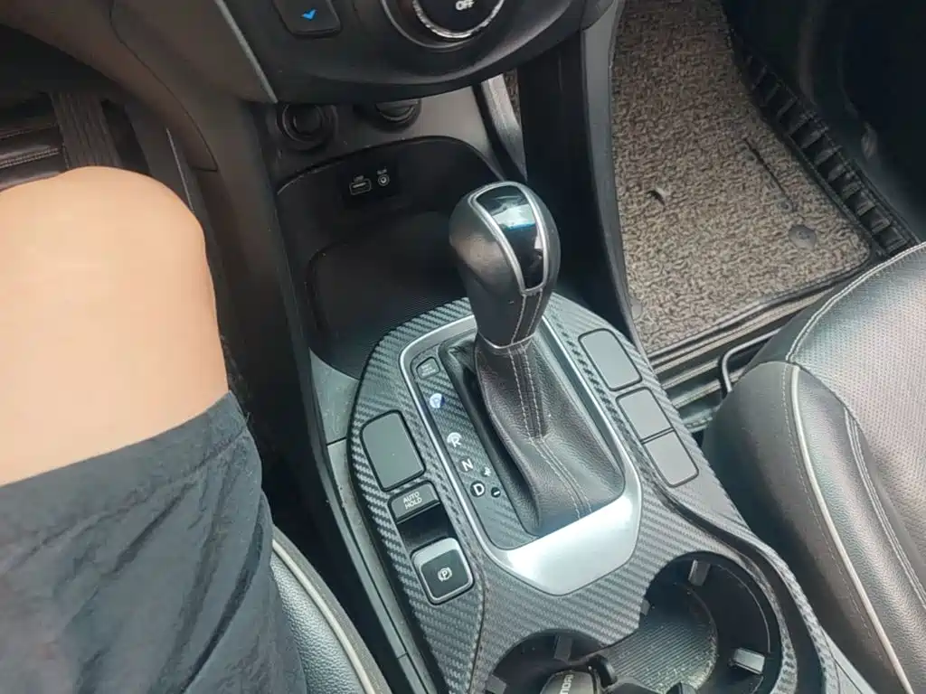 Hyundai Santa Fe — миниатюра 14