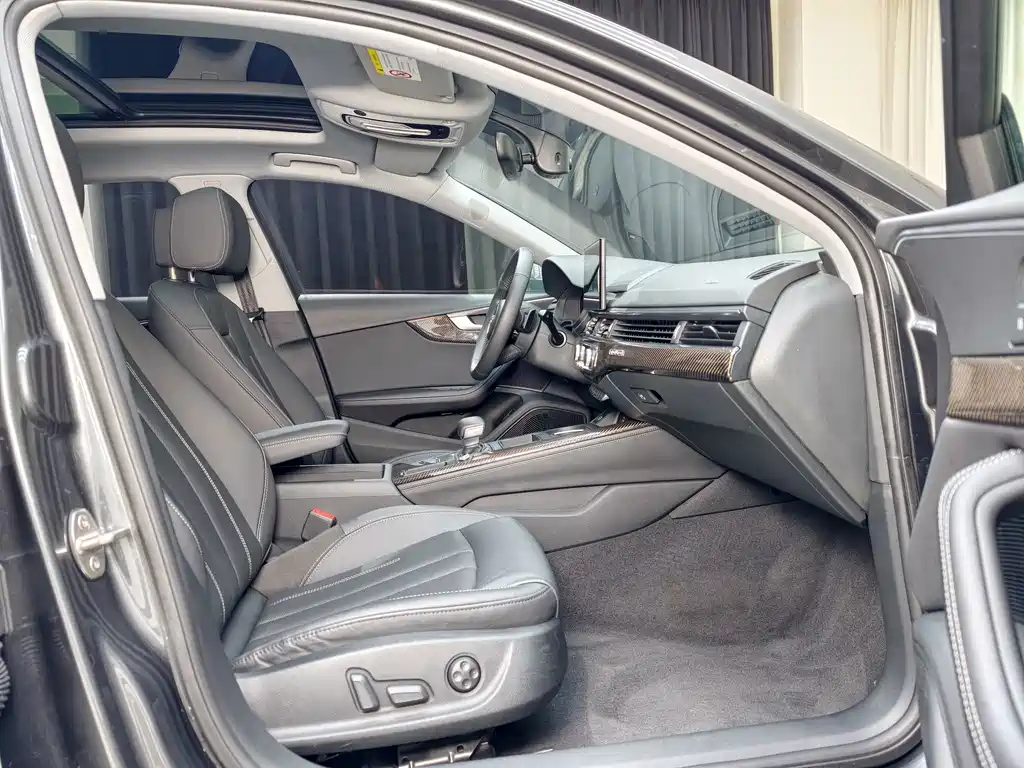 Audi A4L — миниатюра 13