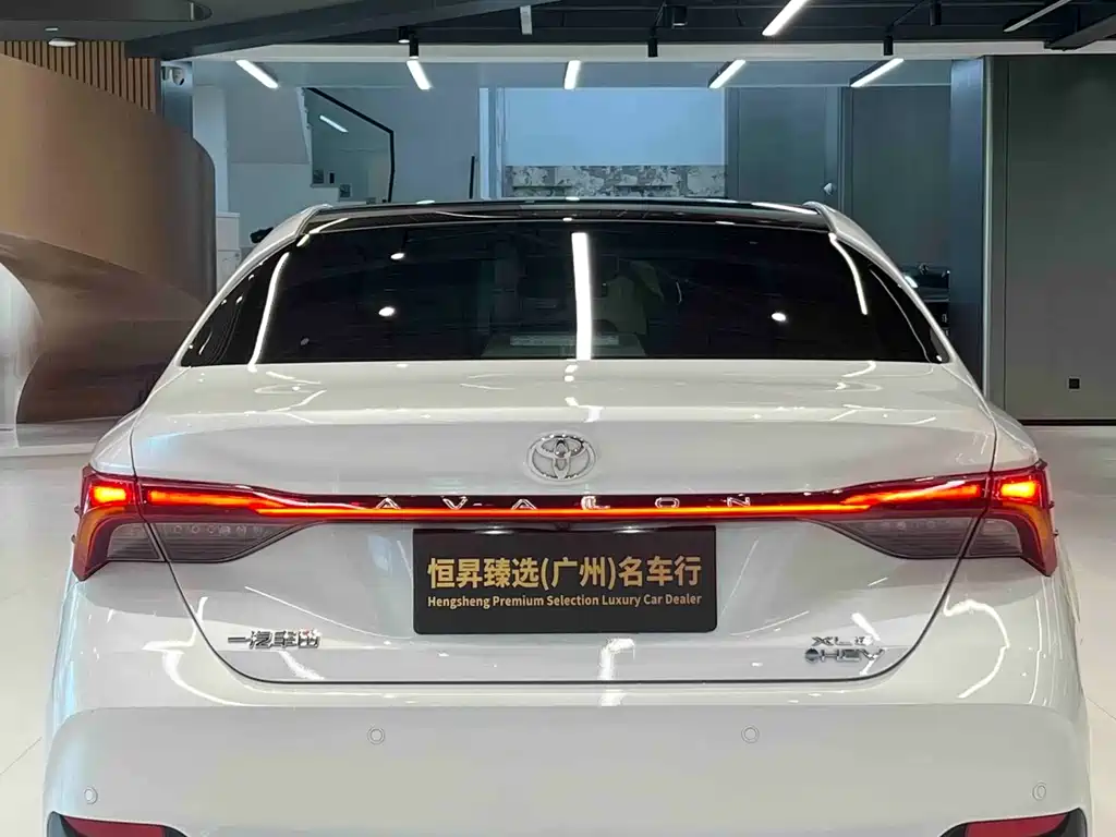 Toyota Avalon — миниатюра 6