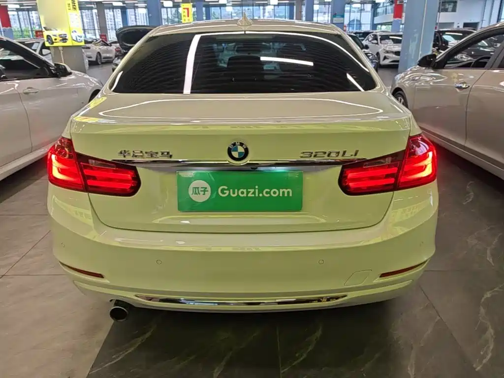 BMW 3 Series — миниатюра 6