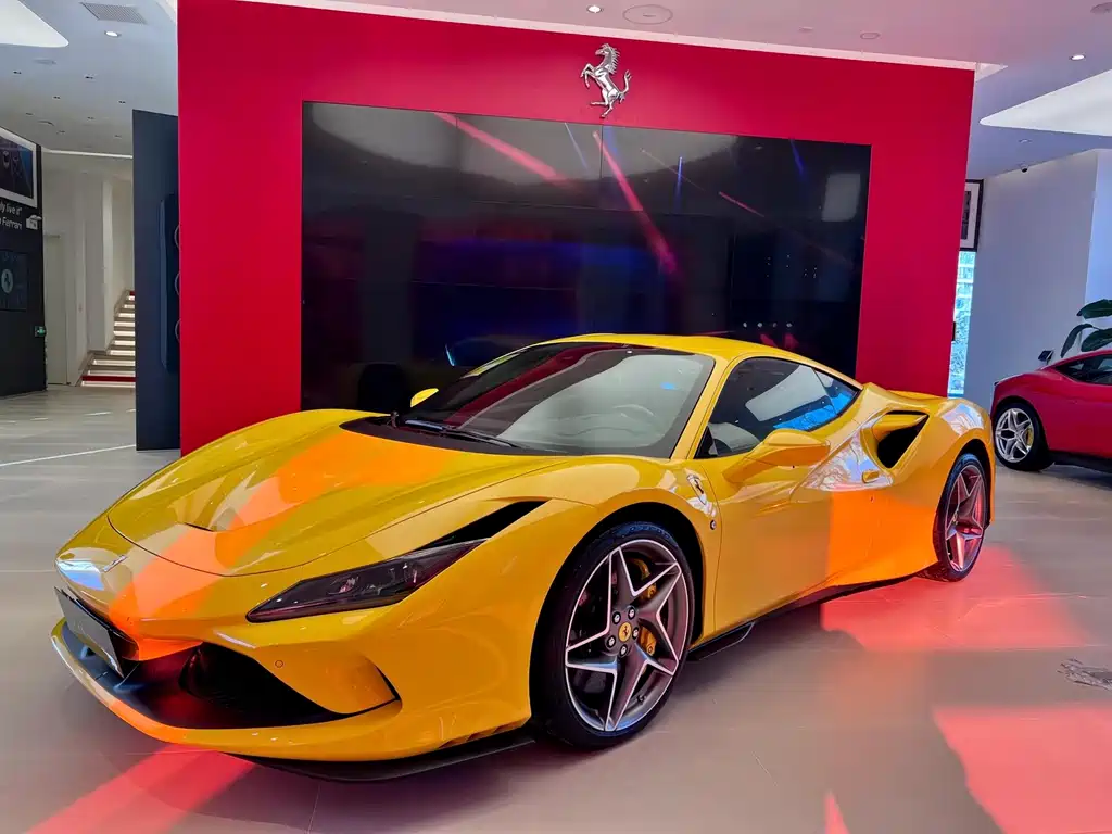 Ferrari F8 2022