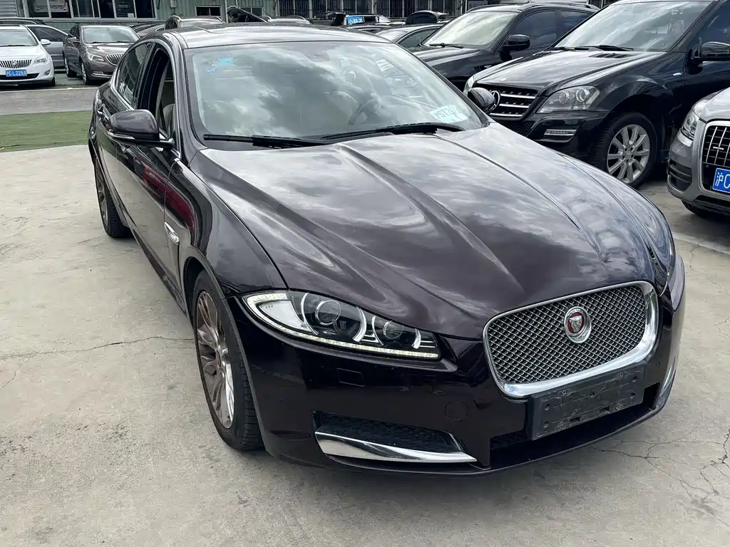 Jaguar XF — миниатюра 3
