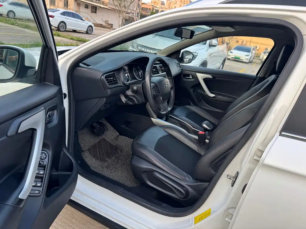 Citroen C3-XR — миниатюра 8