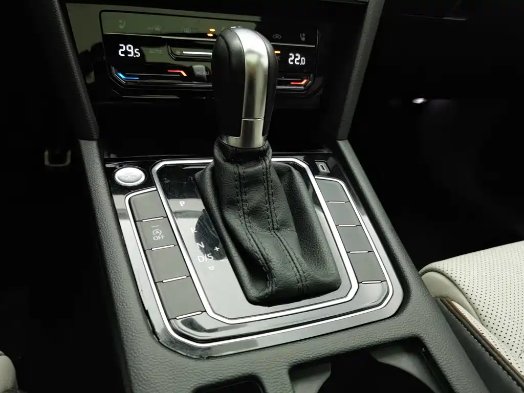 Volkswagen Magotan — миниатюра 13