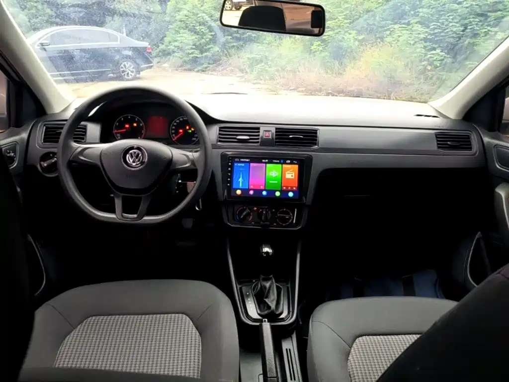 Volkswagen Santana — миниатюра 10