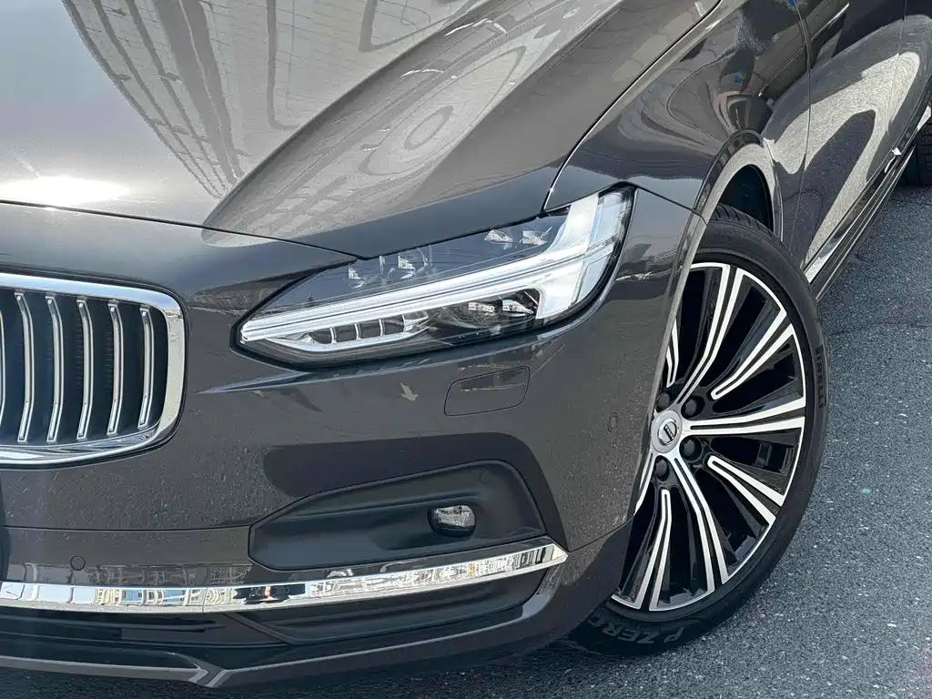 Volvo S90 — миниатюра 4