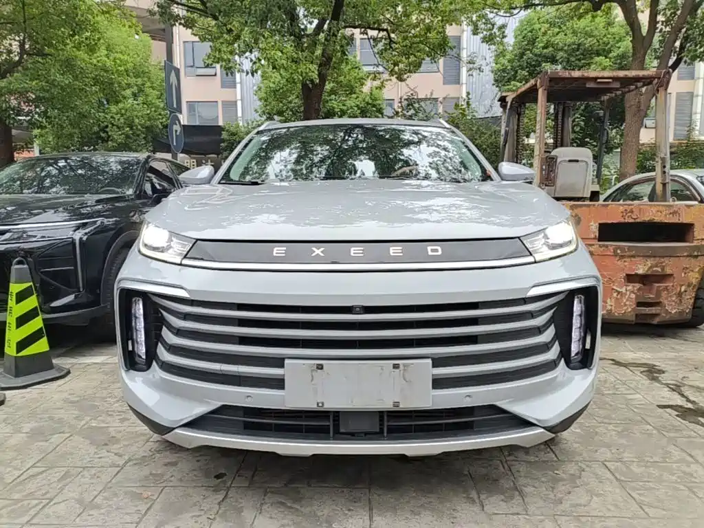 Exeed Lingyun — миниатюра 3
