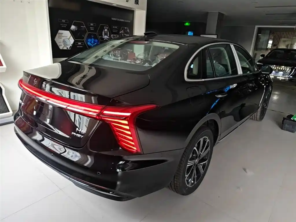Hongqi H5 PHEV 2025 170