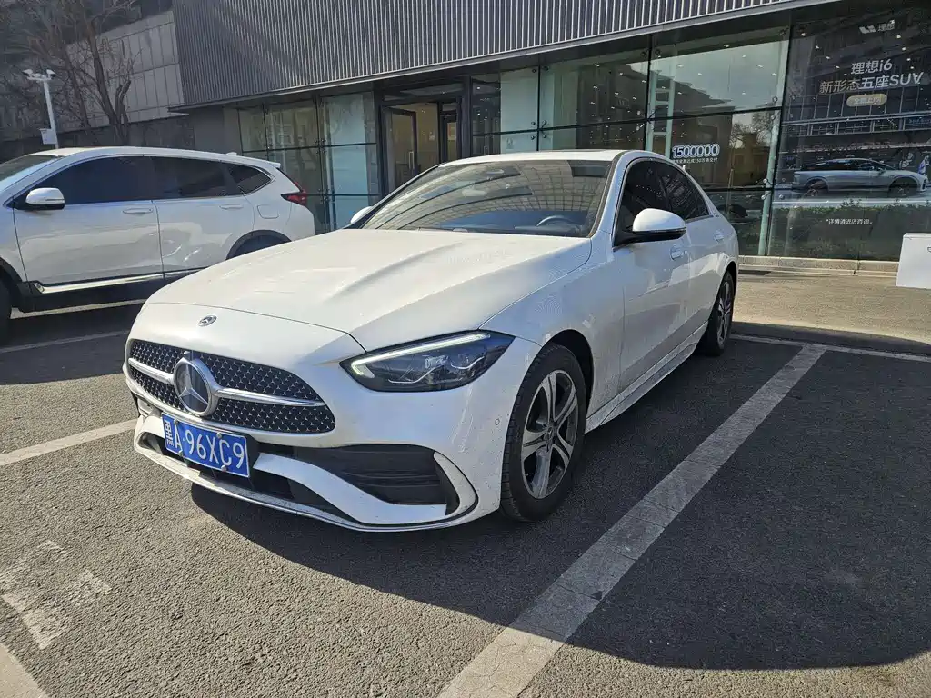 Mercedes-Benz C-Class 2022