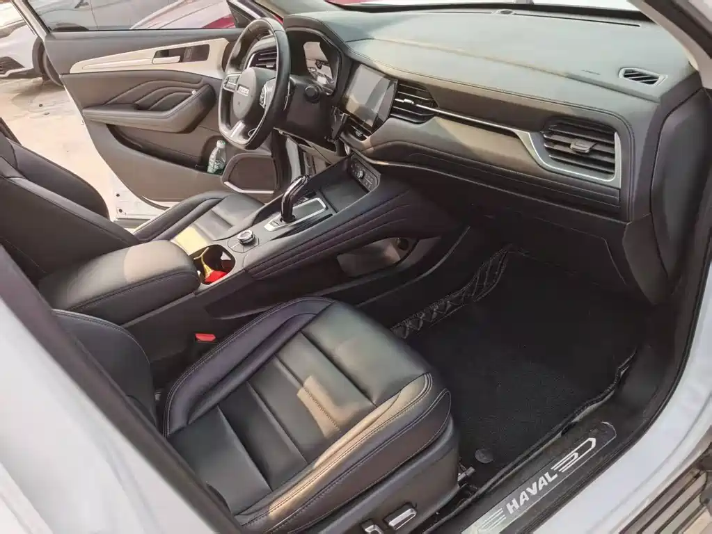 Haval F7 - фото 5