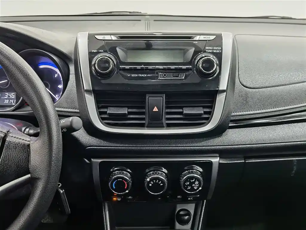 TOYOTA YARIS L ZHIXUAN