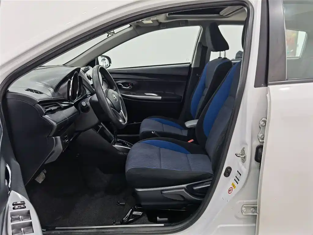 TOYOTA YARIS L ZHIXUAN