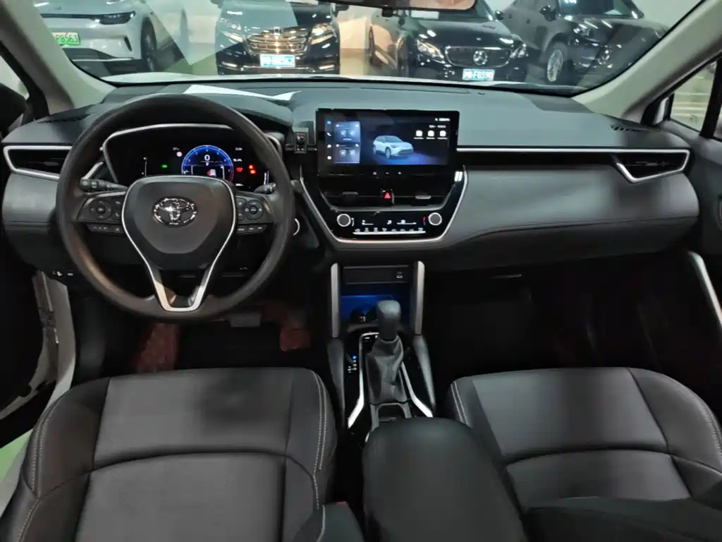 Toyota Frontlander — миниатюра 10