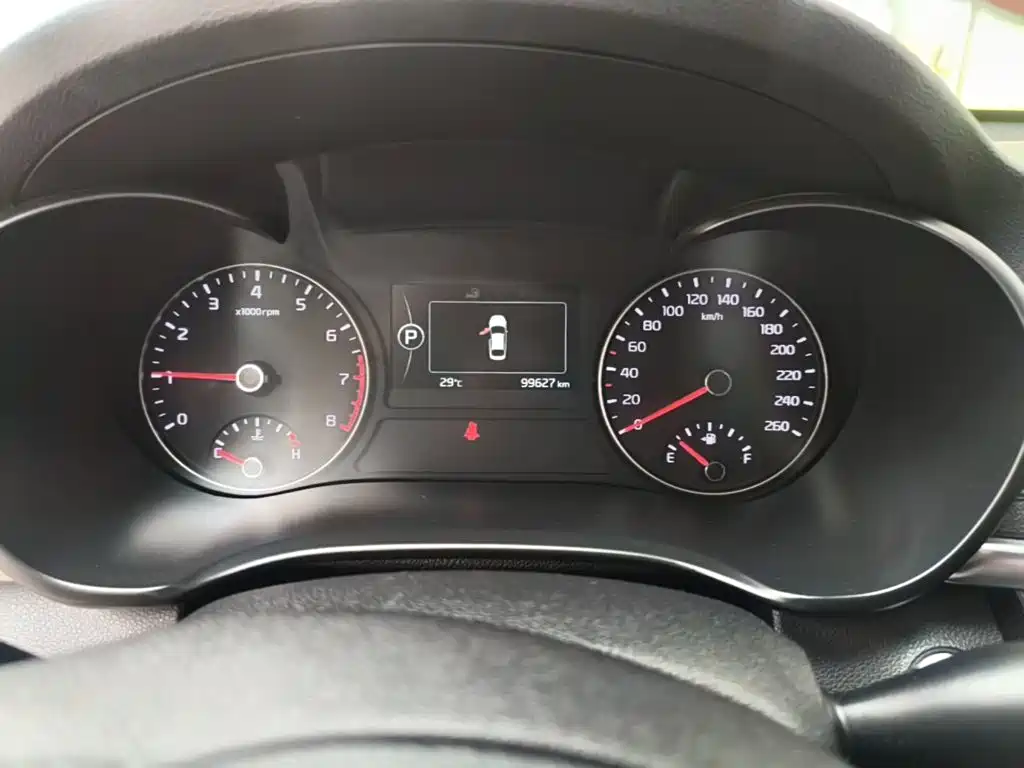 Kia K5 — миниатюра 12