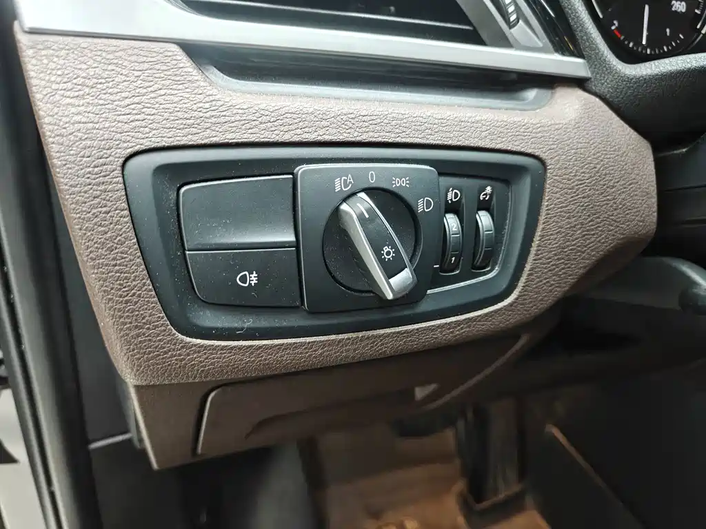 BMW X1 — миниатюра 5