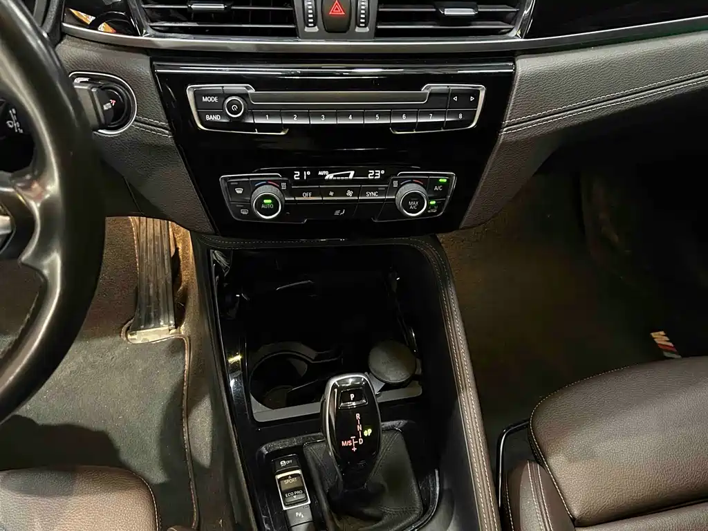 BMW X2 — миниатюра 16