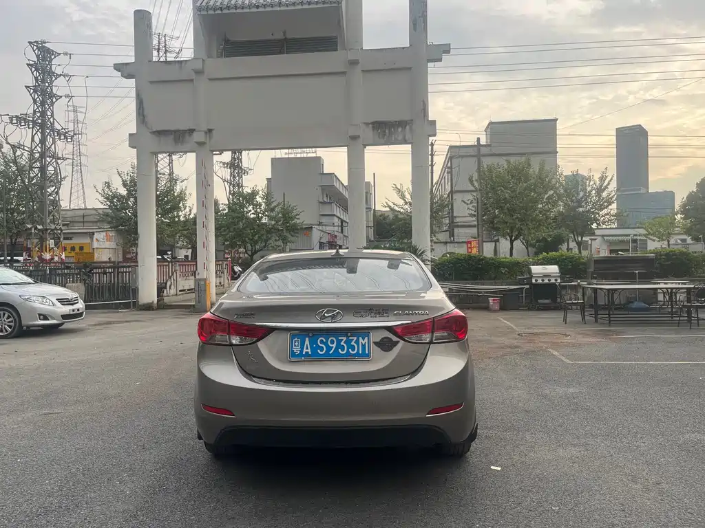 Hyundai Elantra Langdong — миниатюра 6