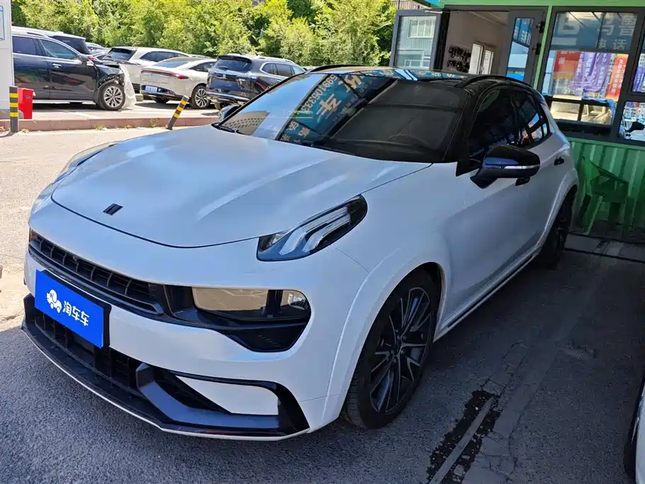 Lynk & Co 02 Hatchback 2022