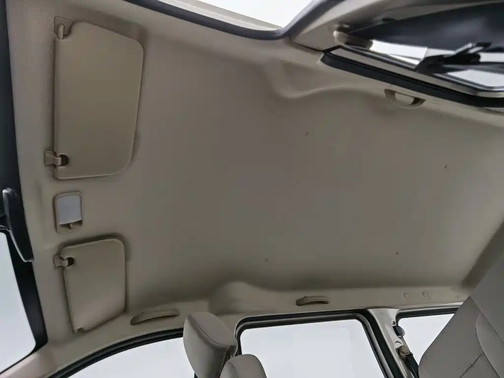 Wuling Hongguang V — миниатюра 14