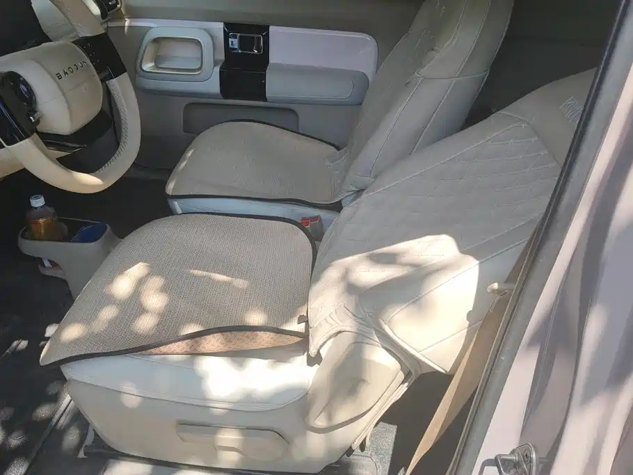 Baojun KiWi EV — миниатюра 11