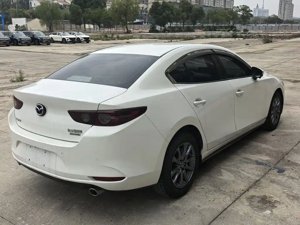 MAZDA 3 ANGKESAILA