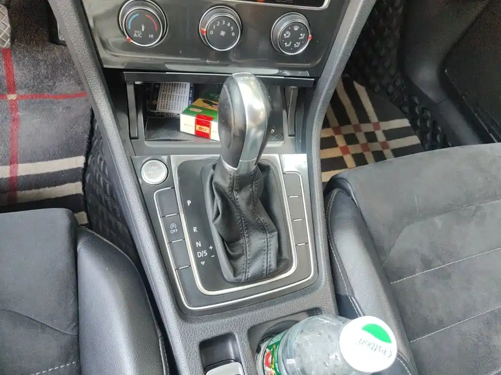 Volkswagen Golf — миниатюра 7