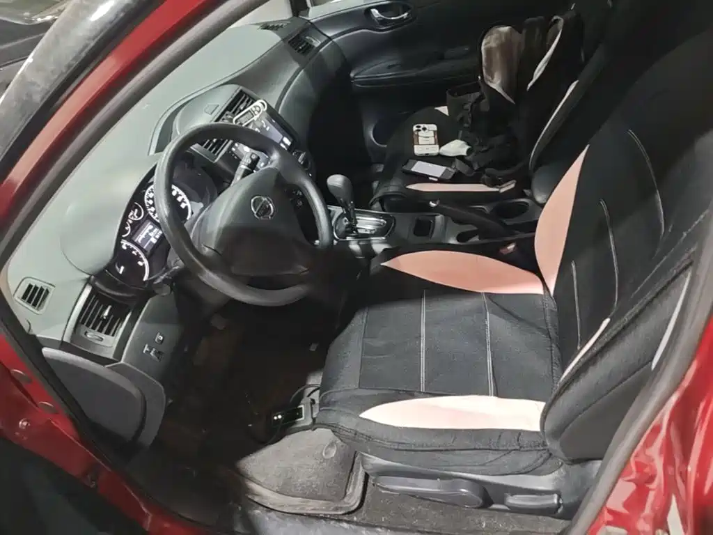 Nissan Tiida — миниатюра 15