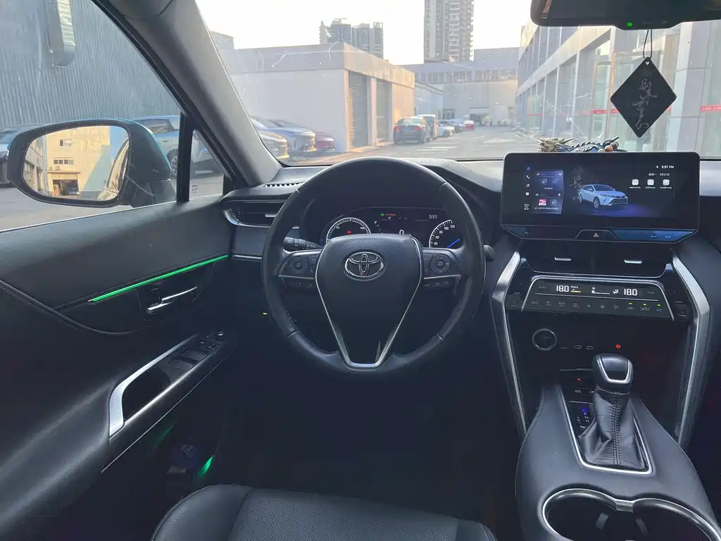 Toyota Harrier — миниатюра 9