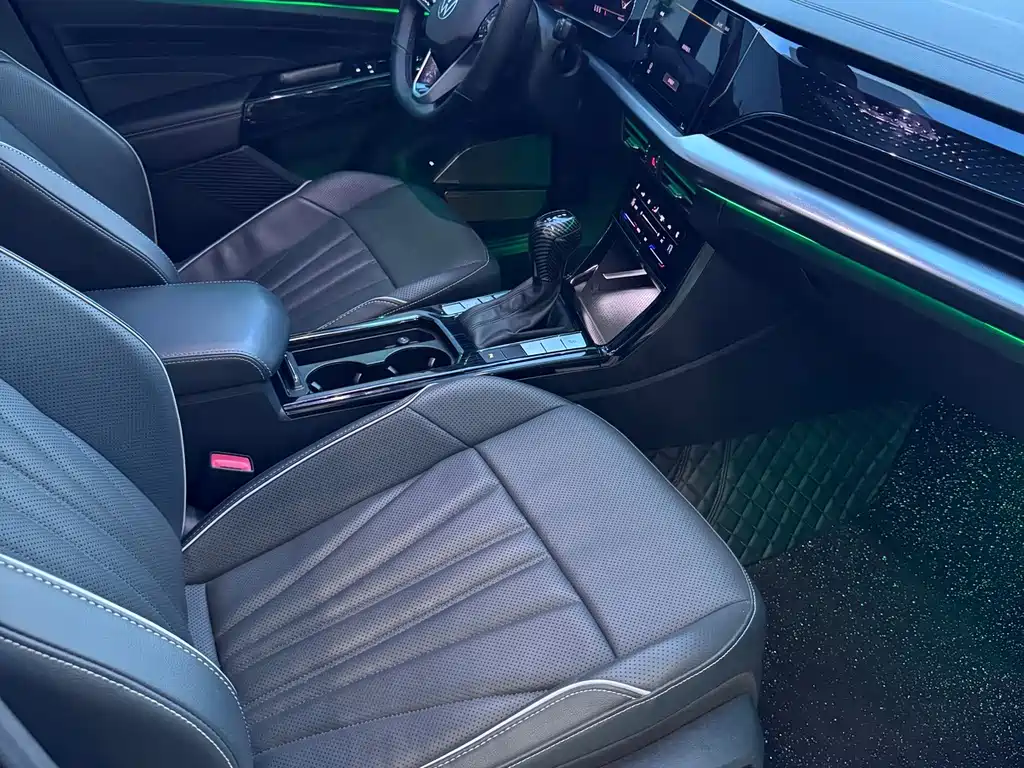 Volkswagen Passat — миниатюра 10