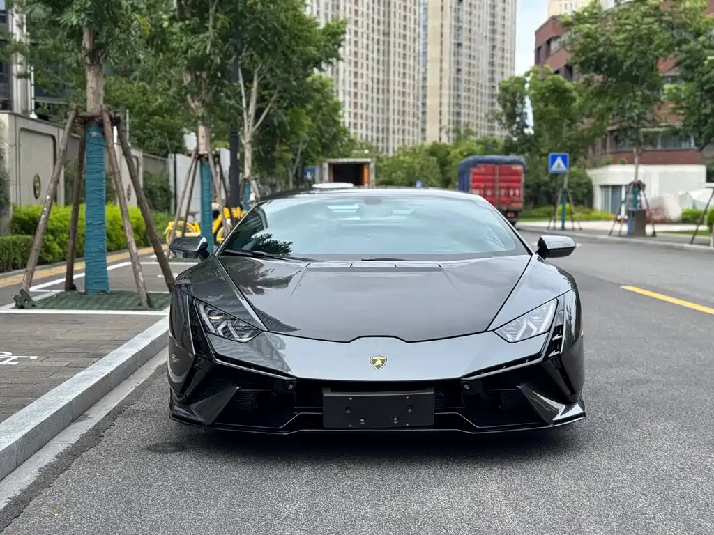 Lamborghini Huracán — миниатюра 2