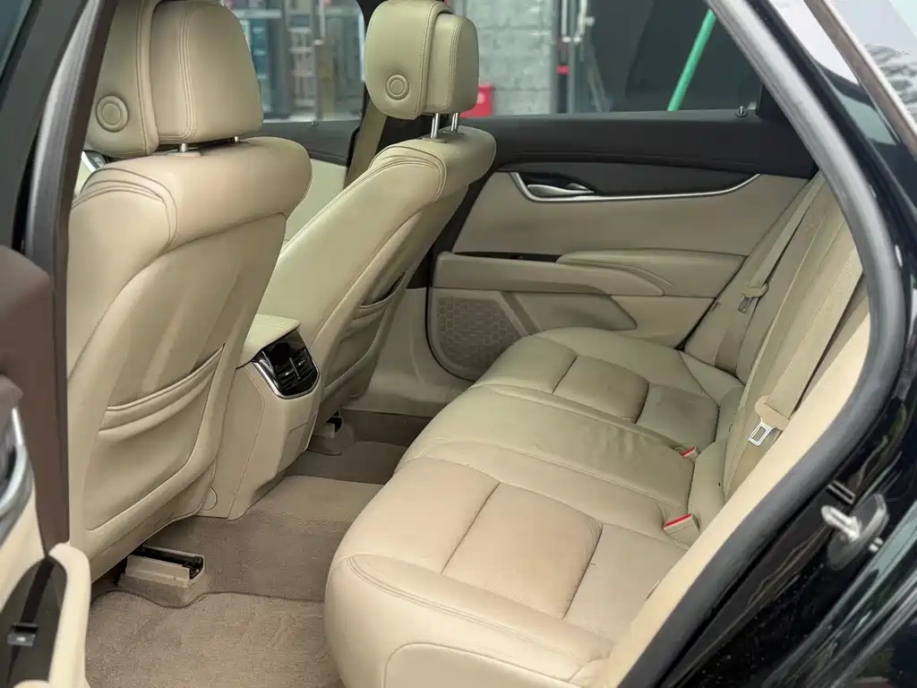 Cadillac XTS — миниатюра 8