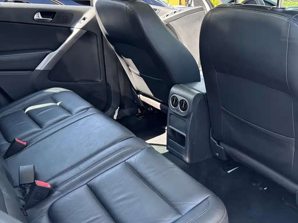 Volkswagen Tiguan — миниатюра 7