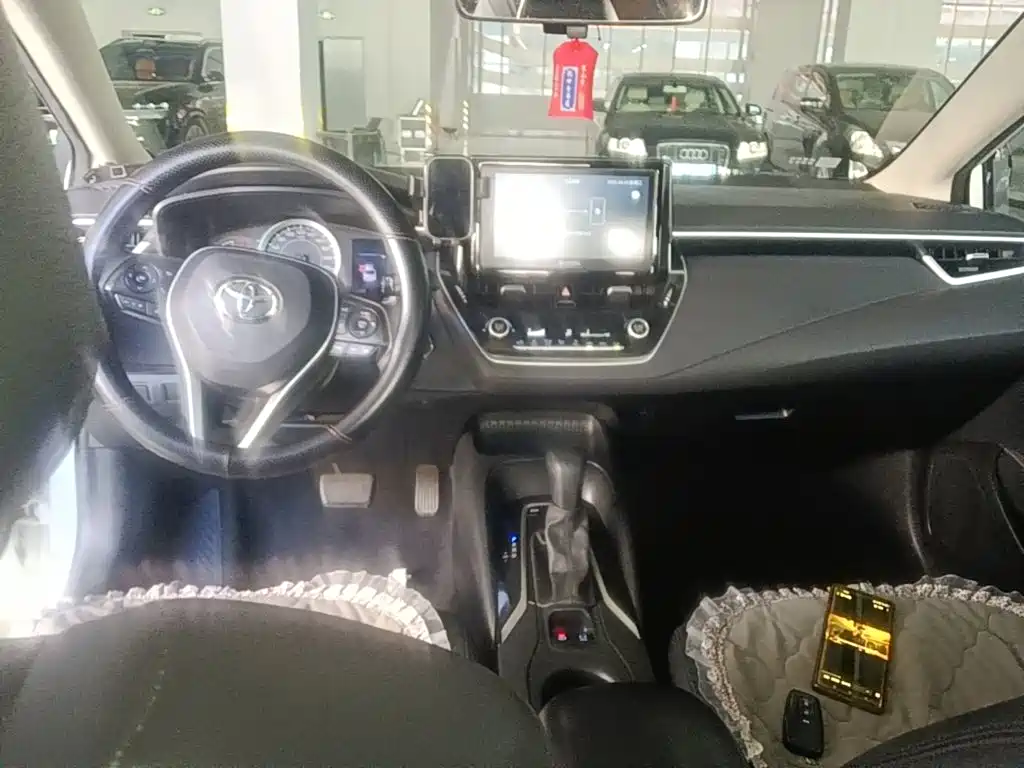 Toyota Corolla — миниатюра 10