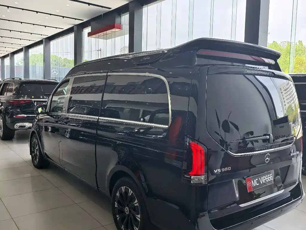 Mercedes-Benz V-Class V 2024 V 300 L Luxury