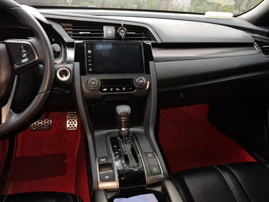 Honda Civic — миниатюра 13
