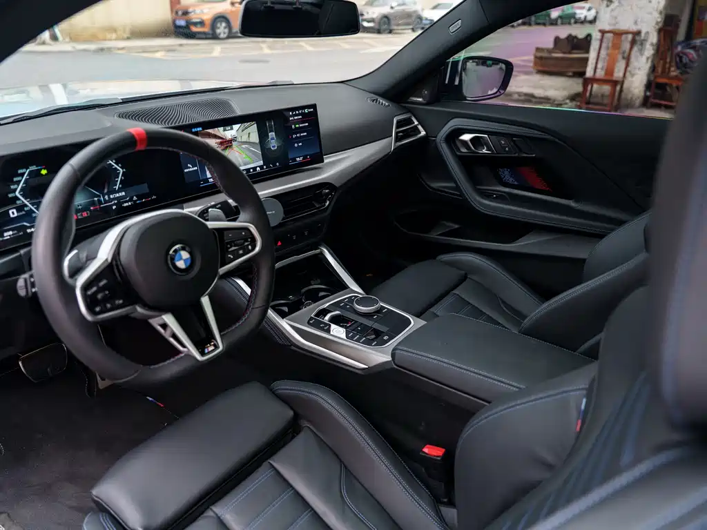BMW M240i 2025 M240i xDrive