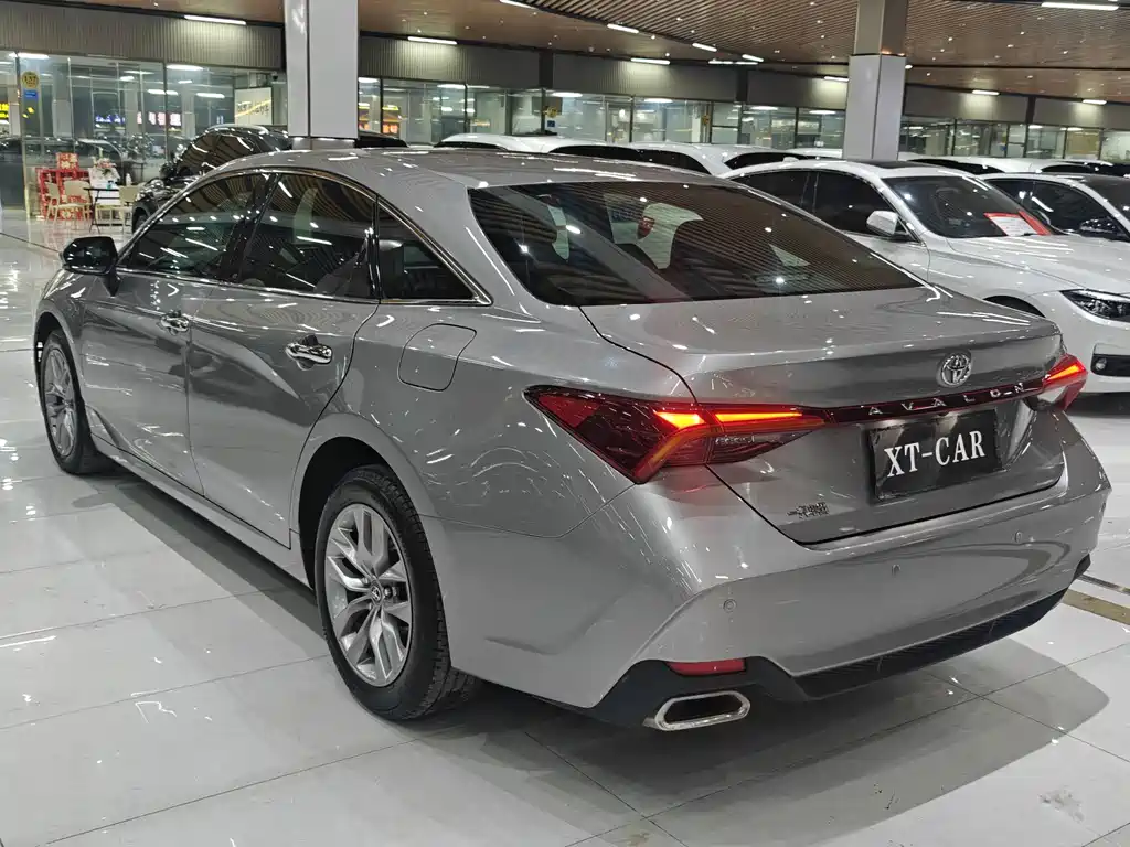 TOYOTA ASIAN DRAGON
