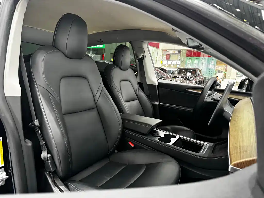 Tesla Model Y 2021 3D7