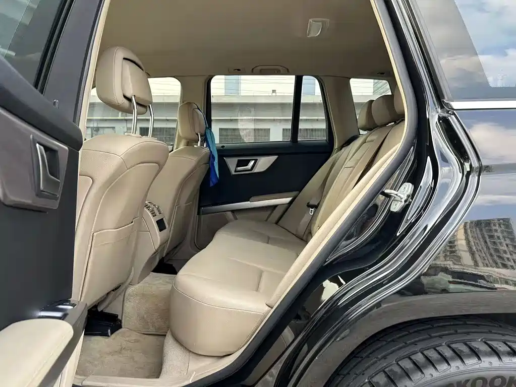 Mercedes-Benz GLK-Class (Import) — миниатюра 6