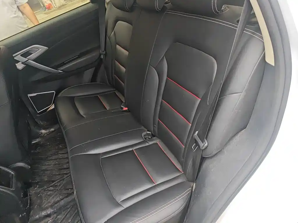 Geely Boyue — миниатюра 15