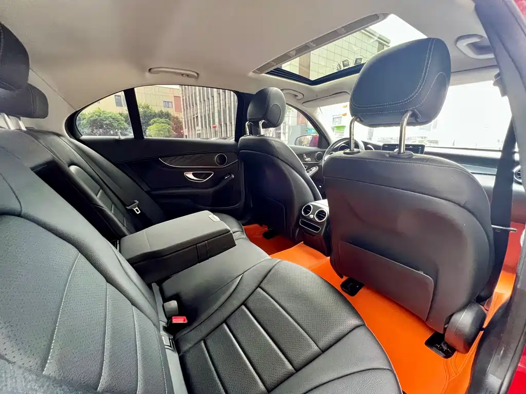 Mercedes-Benz C-Class — миниатюра 21