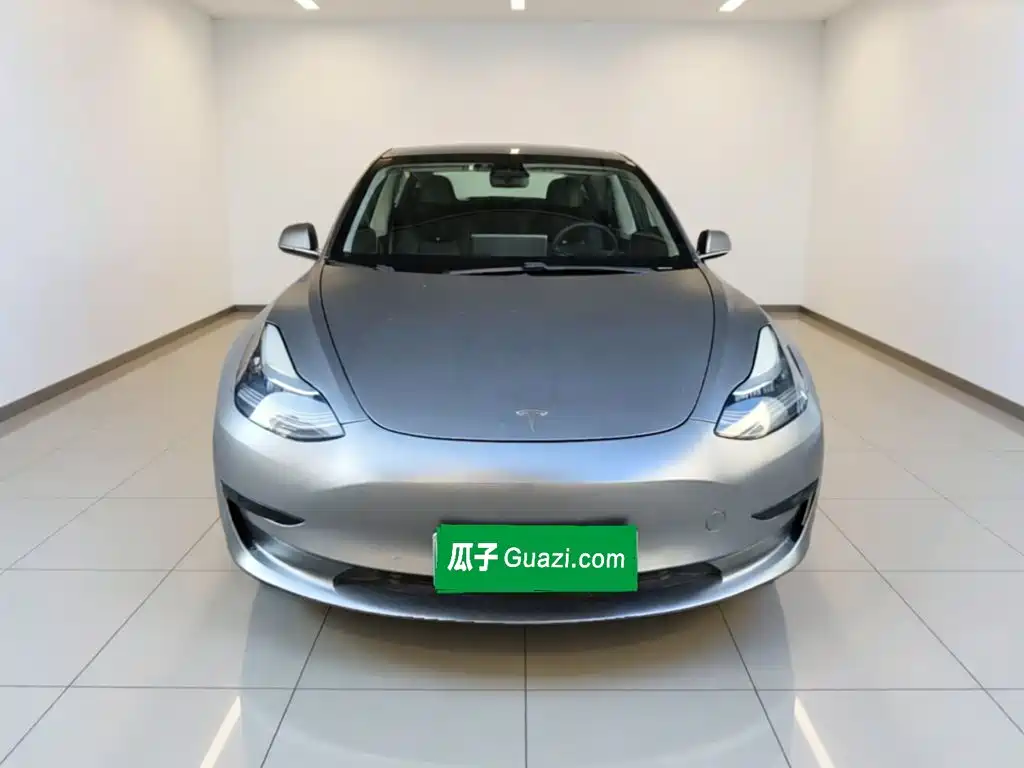 Tesla Model 3 — миниатюра 24