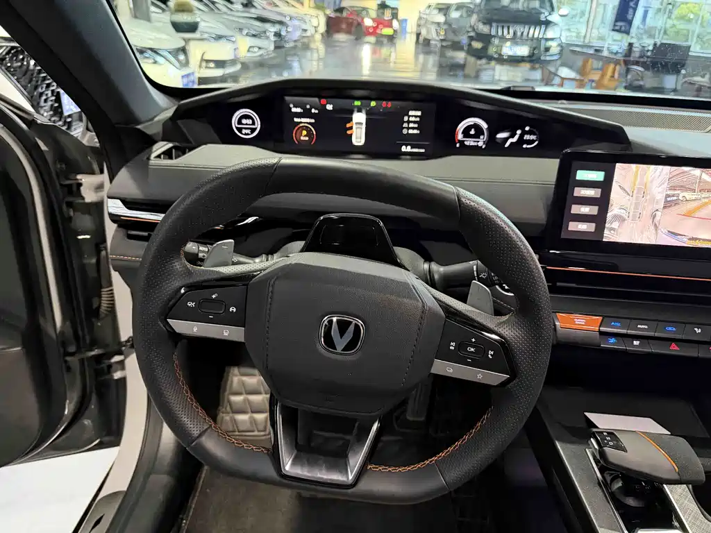 Changan UNI-V — миниатюра 7