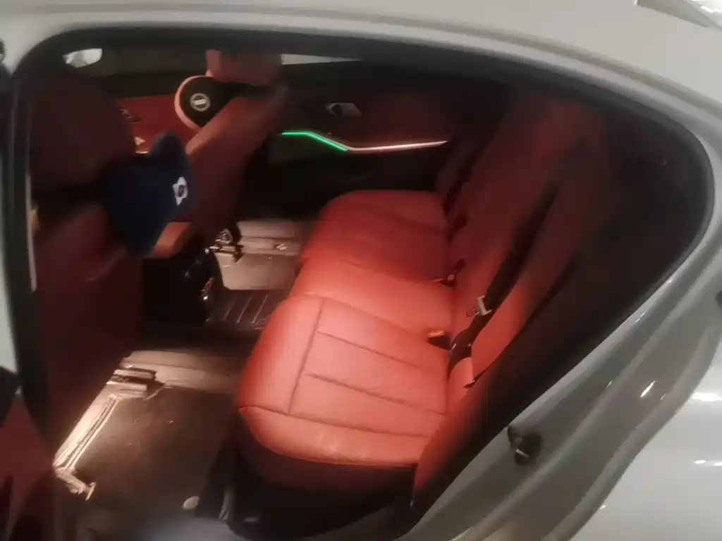 BMW 3 Series — миниатюра 20