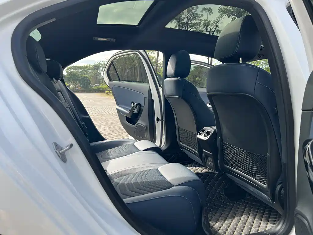 MERCEDES-BENZ A CLASS